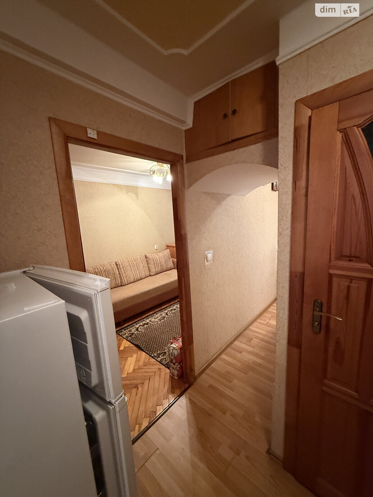 трикімнатна квартира в Львові, на вул. Полтави 34 в довготривалу оренду помісячно фото 1 трикімнатна квартира в Львові, на вул. Полтави 34 в довготривалу оренду помісячно фото 1