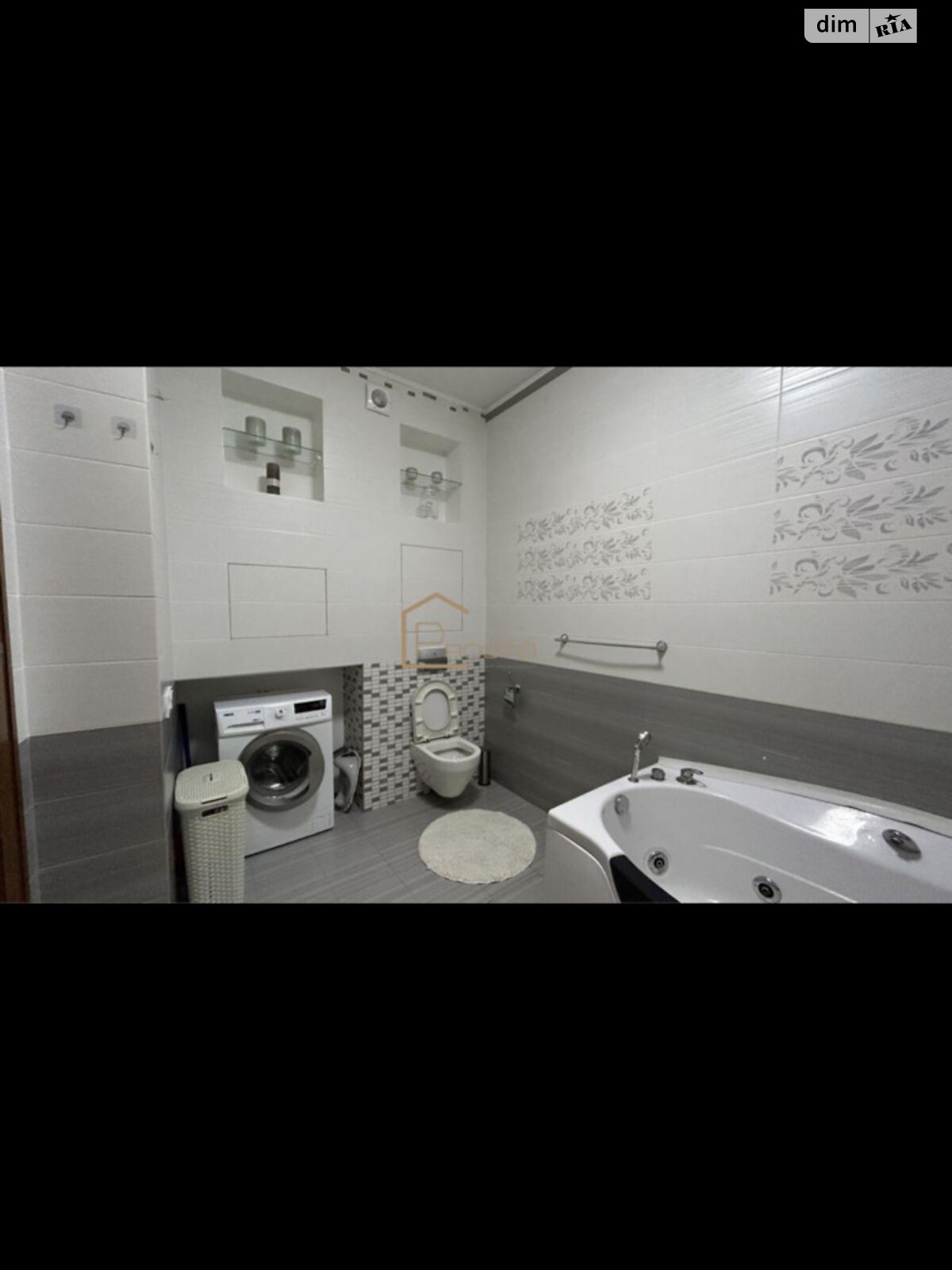 трехкомнатная квартира в Минае, на ул. Августина Волошина 1 в аренду на долгий срок помесячно фото 1 трехкомнатная квартира в Минае, на ул. Августина Волошина 1 в аренду на долгий срок помесячно фото 1