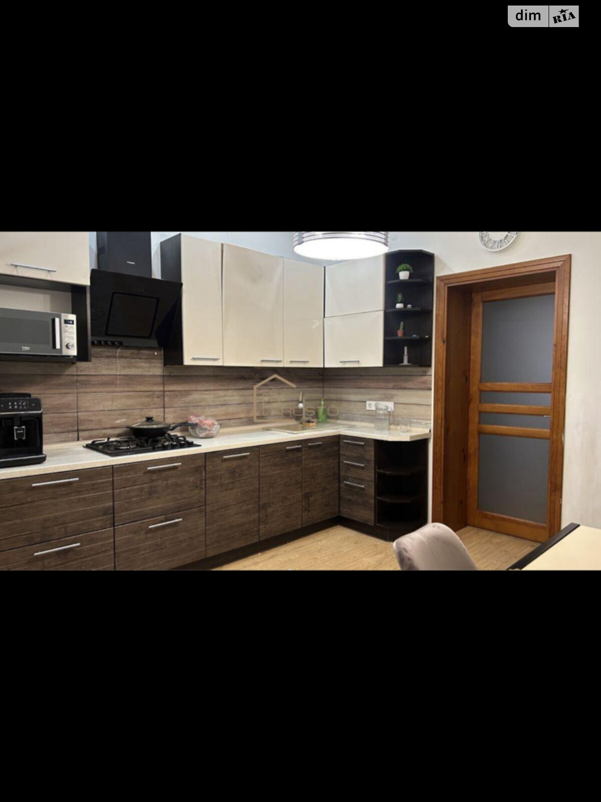 трехкомнатная квартира в Минае, на ул. Августина Волошина 1 в аренду на долгий срок помесячно фото 1 трехкомнатная квартира в Минае, на ул. Августина Волошина 1 в аренду на долгий срок помесячно фото 1