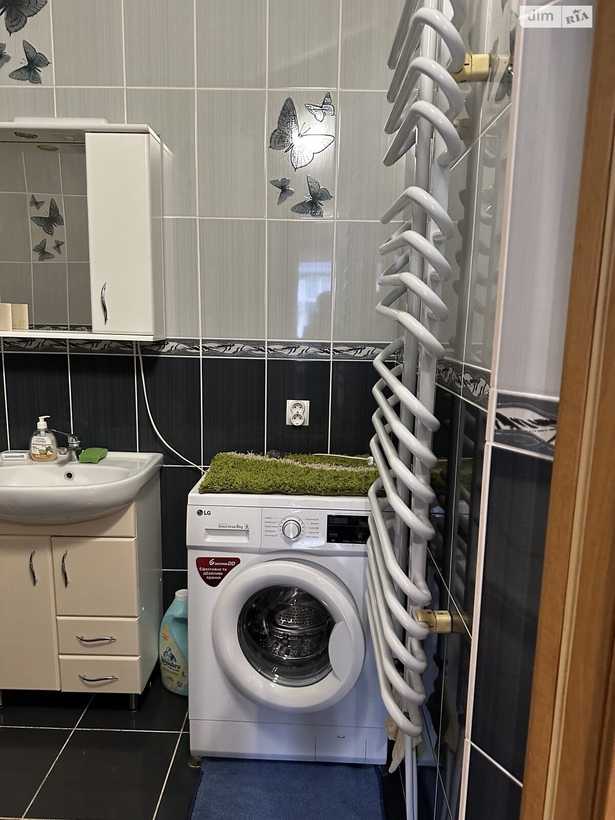 однокімнатна квартира в Минаї, на вул. Августина Волошина в довготривалу оренду помісячно фото 1