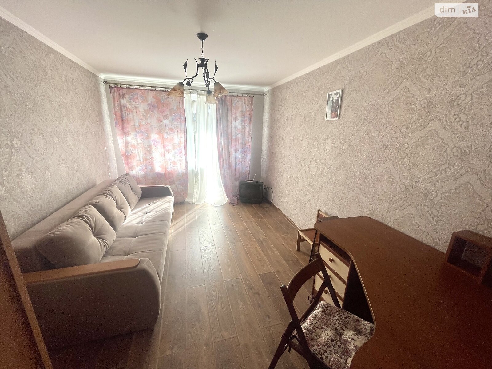 двухкомнатная квартира с ремонтом в Мукачеве, район Досы, на ул. Одесская в аренду на долгий срок помесячно фото 1