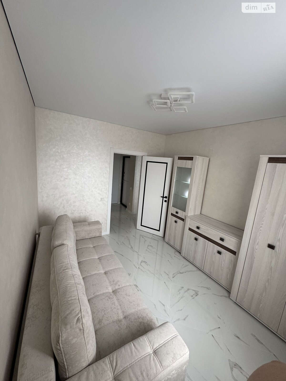 двухкомнатная квартира в Мукачеве, на ул. Объездная 31Б, кв. 1 в аренду на долгий срок помесячно фото 1 двухкомнатная квартира в Мукачеве, на ул. Объездная 31Б, кв. 1 в аренду на долгий срок помесячно фото 1