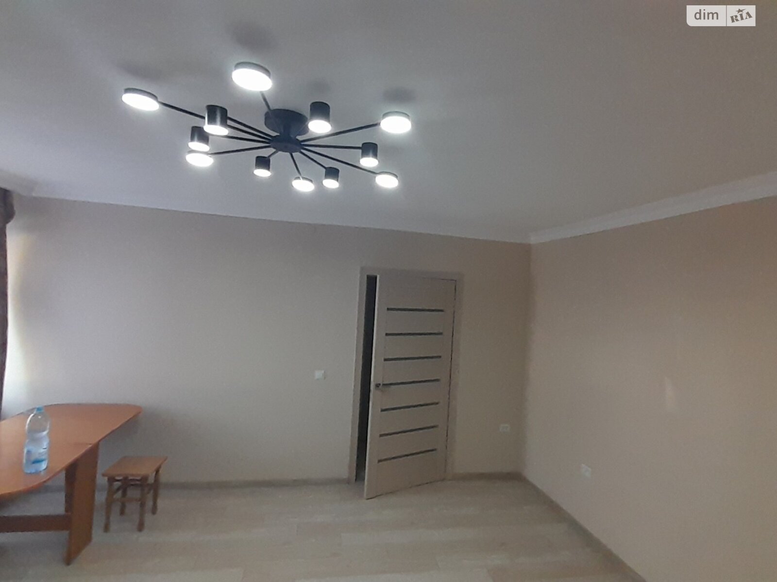 однокомнатная квартира в Мукачеве, район Пентагон, на ул. Илоны Зрини в аренду на долгий срок помесячно фото 1