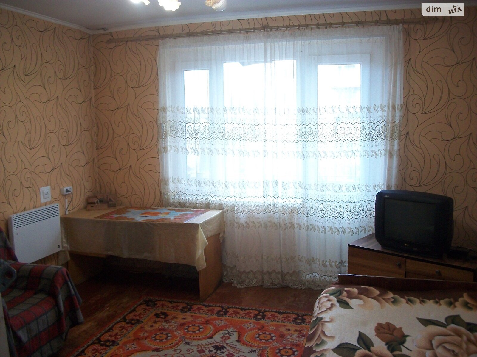 трехкомнатная квартира с мебелью в Мукачеве, район Пентагон, на ул. Андрея Литуна 22 в аренду на долгий срок помесячно фото 1