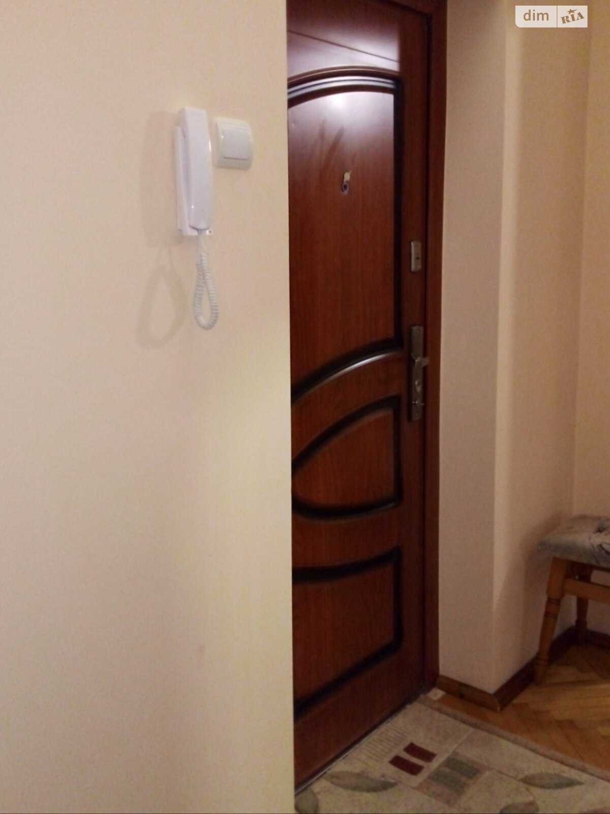 двухкомнатная квартира в Мукачеве, район Росвигово, на ул. Росвиговская 19А в аренду на долгий срок помесячно фото 1