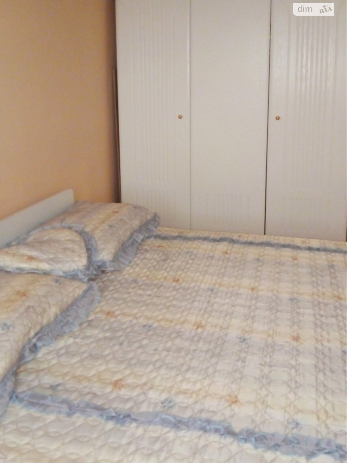 двухкомнатная квартира в Мукачеве, район Росвигово, на ул. Росвиговская 19А в аренду на долгий срок помесячно фото 1