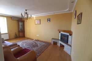 трикімнатна квартира в Мукачеві, район Росвигово, на вул. Варшавська в довготривалу оренду помісячно фото 2