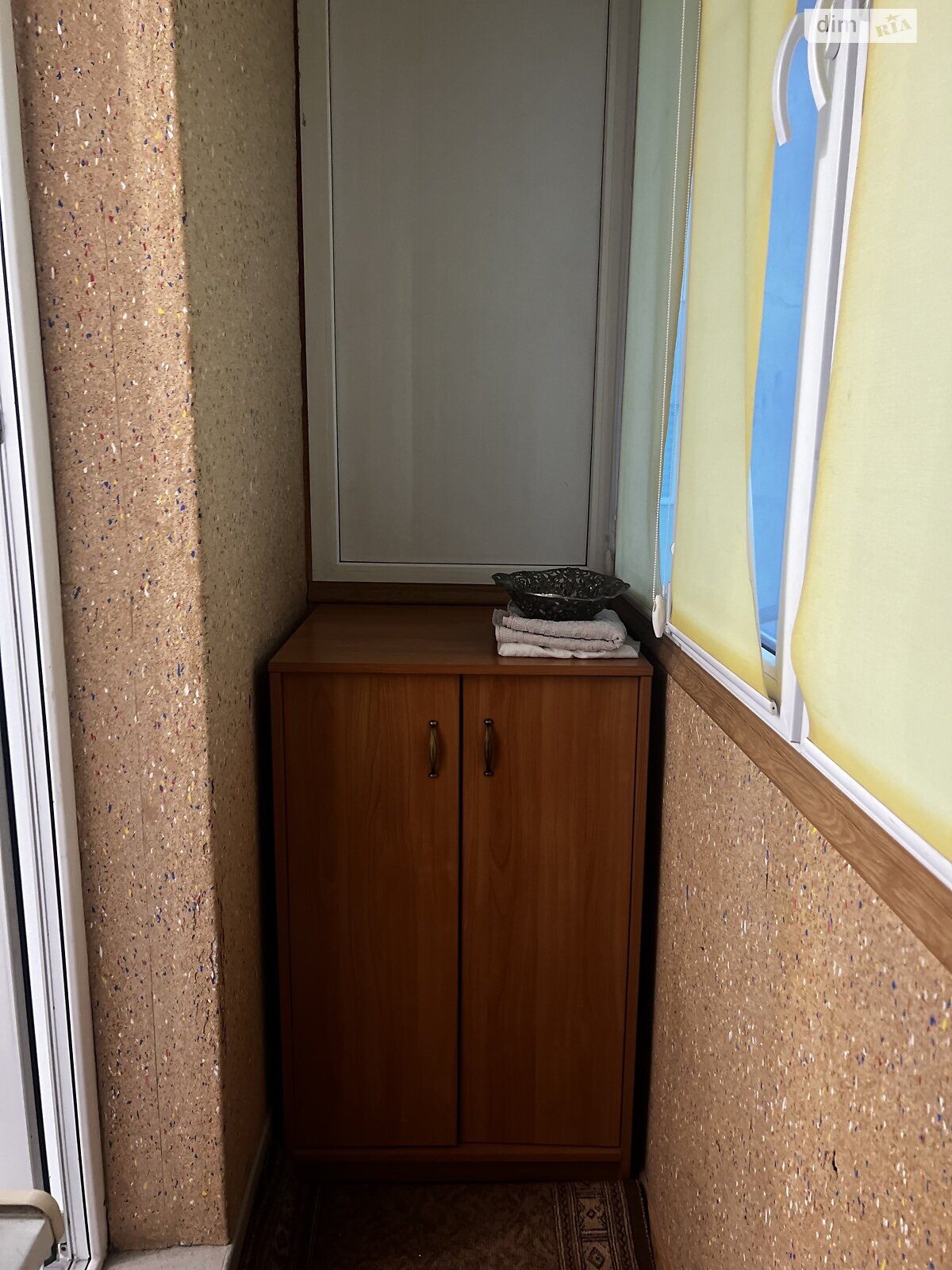 трехкомнатная квартира в Мукачеве, на ул. Росвиговская в аренду на долгий срок помесячно фото 1 трехкомнатная квартира в Мукачеве, на ул. Росвиговская в аренду на долгий срок помесячно фото 1