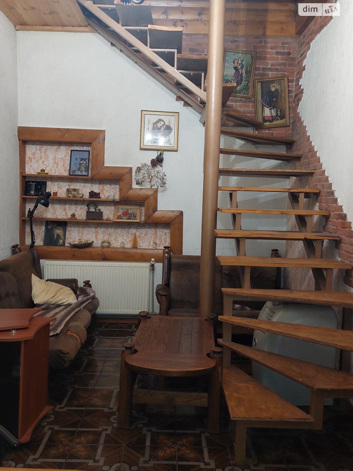 двухкомнатная квартира в Мукачеве, район Центр, на ул. Ивана Сильвая 41, кв. 2 в аренду на долгий срок помесячно фото 1 двухкомнатная квартира в Мукачеве, район Центр, на ул. Ивана Сильвая 41, кв. 2 в аренду на долгий срок помесячно фото 1