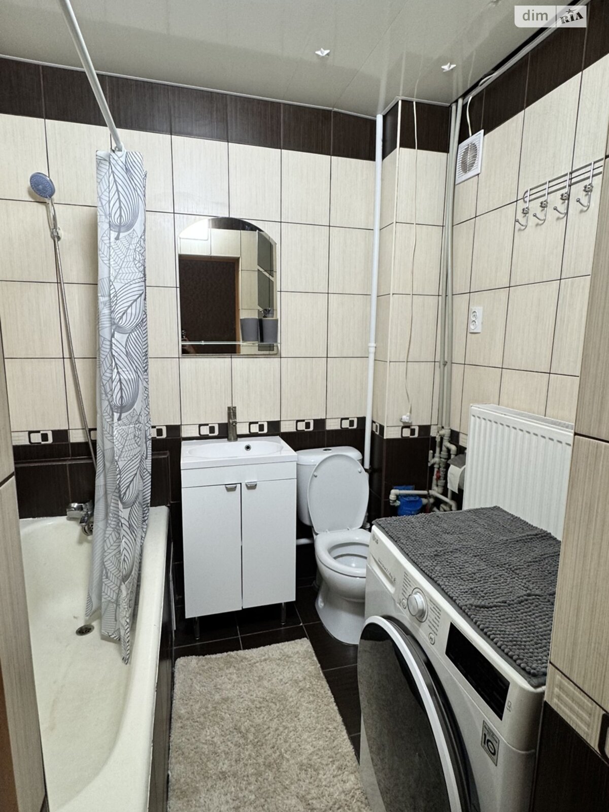 однокомнатная квартира в Мукачеве, район Центр, на ул. Ярослава Мудрого 4, кв. 3 в аренду на долгий срок помесячно фото 1