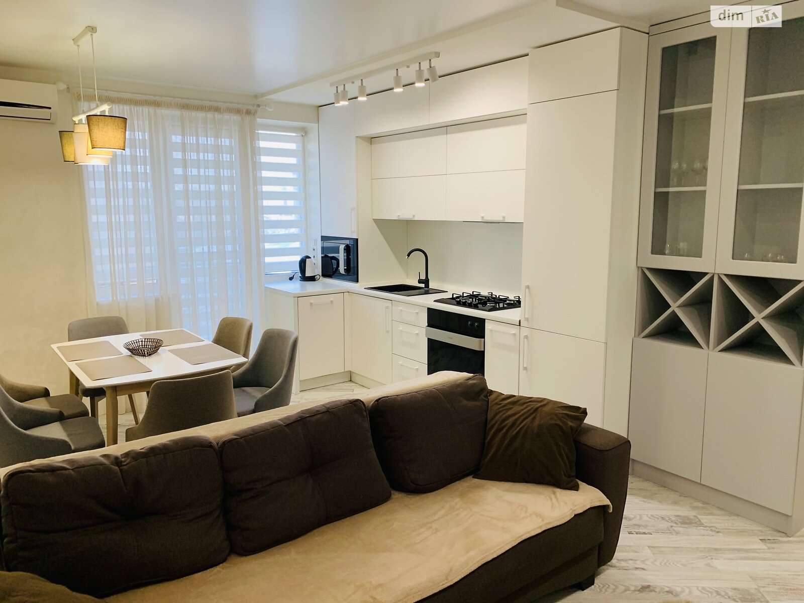 двокімнатна квартира в Мукачеві, на вул. Юрія Герца 2А в довготривалу оренду помісячно фото 1