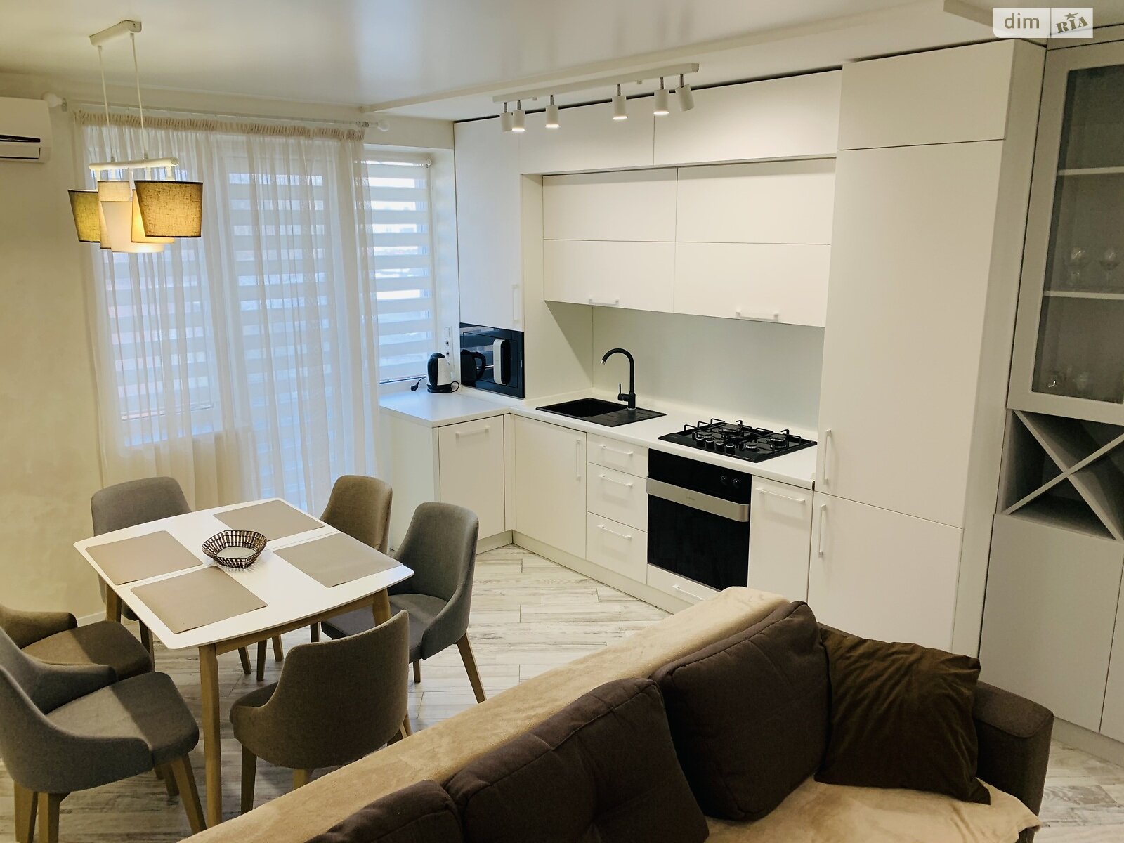 двокімнатна квартира в Мукачеві, на вул. Юрія Герца 2А в довготривалу оренду помісячно фото 1