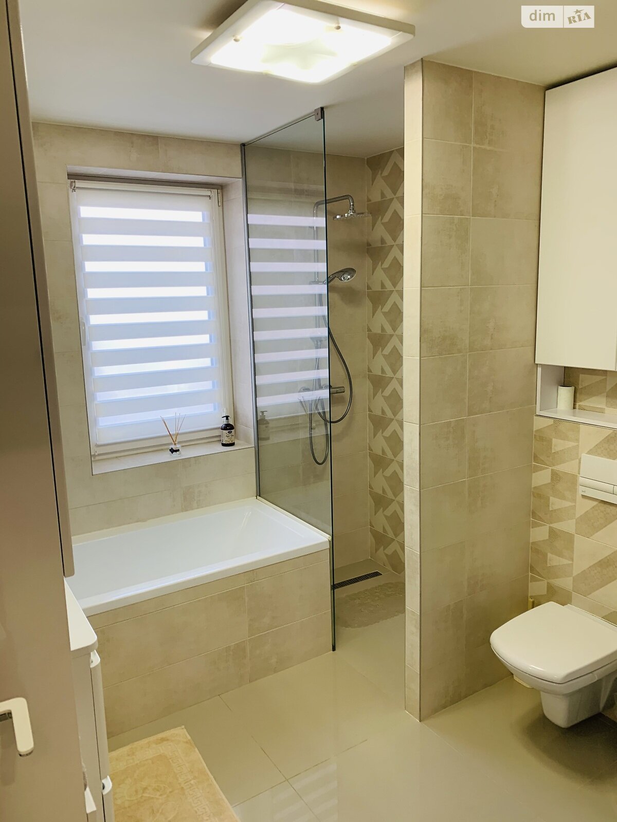 двокімнатна квартира в Мукачеві, на вул. Юрія Герца 2А в довготривалу оренду помісячно фото 1