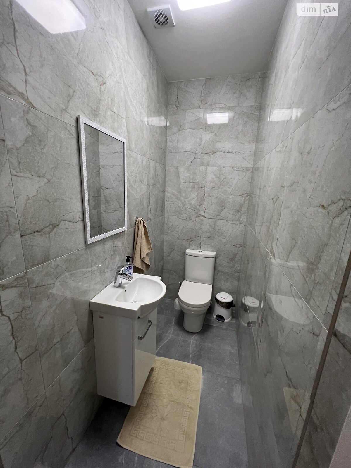 однокомнатная квартира в Мукачеве, на ул. Юрия Герца 12 в аренду на долгий срок помесячно фото 1