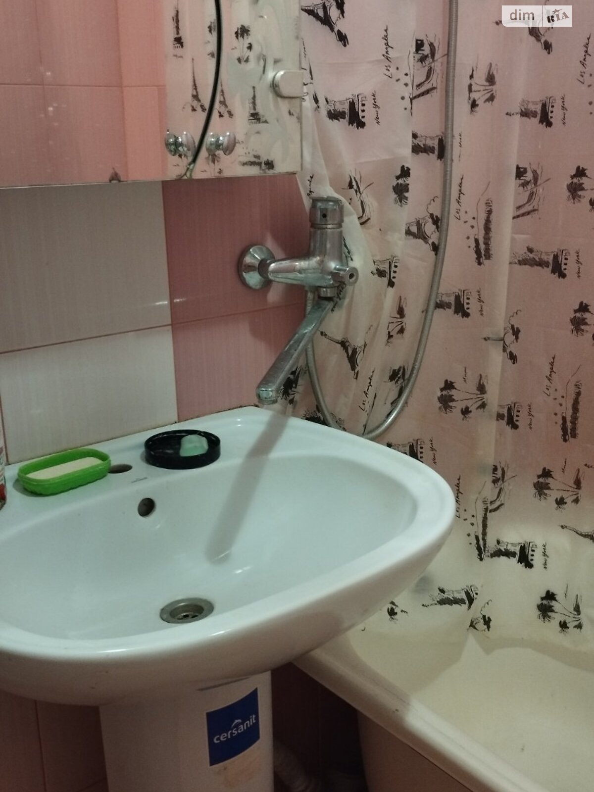 трехкомнатная квартира в Николаеве, район Ингульский, на ул. Винграновского в аренду на долгий срок помесячно фото 1 трехкомнатная квартира в Николаеве, район Ингульский, на ул. Винграновского в аренду на долгий срок помесячно фото 1