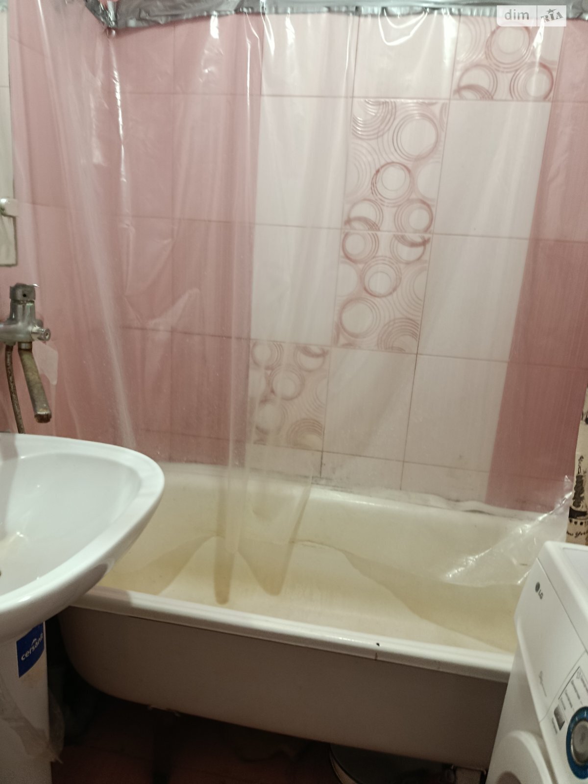 трехкомнатная квартира в Николаеве, район Ингульский, на ул. Винграновского в аренду на долгий срок помесячно фото 1 трехкомнатная квартира в Николаеве, район Ингульский, на ул. Винграновского в аренду на долгий срок помесячно фото 1