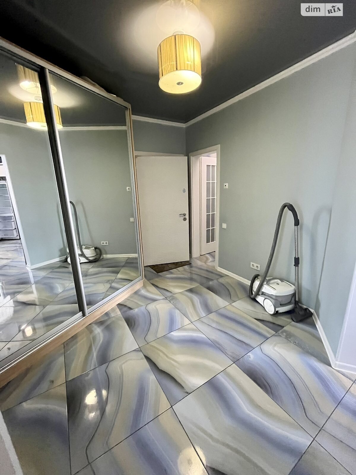 однокімнатна квартира в Миколаєві, район Намив, на вул. Лазурна в довготривалу оренду помісячно фото 1 однокімнатна квартира в Миколаєві, район Намив, на вул. Лазурна в довготривалу оренду помісячно фото 1