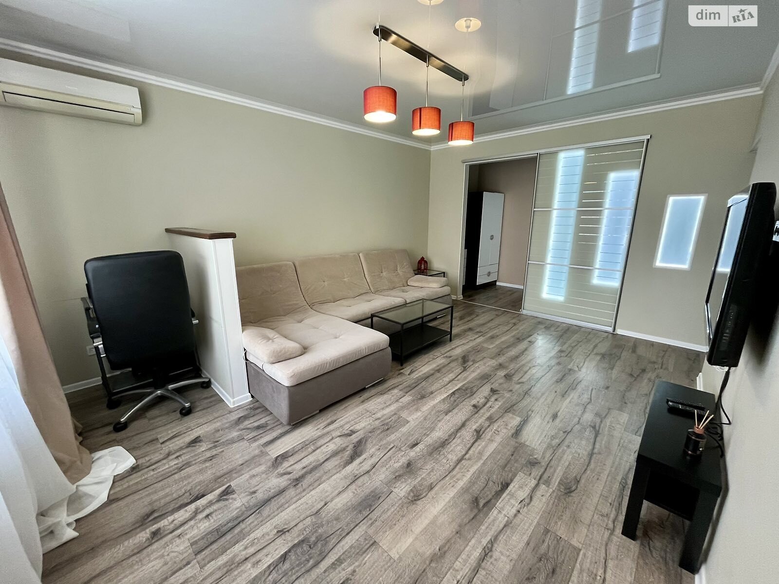 однокімнатна квартира в Миколаєві, район Намив, на вул. Лазурна в довготривалу оренду помісячно фото 1 однокімнатна квартира в Миколаєві, район Намив, на вул. Лазурна в довготривалу оренду помісячно фото 1