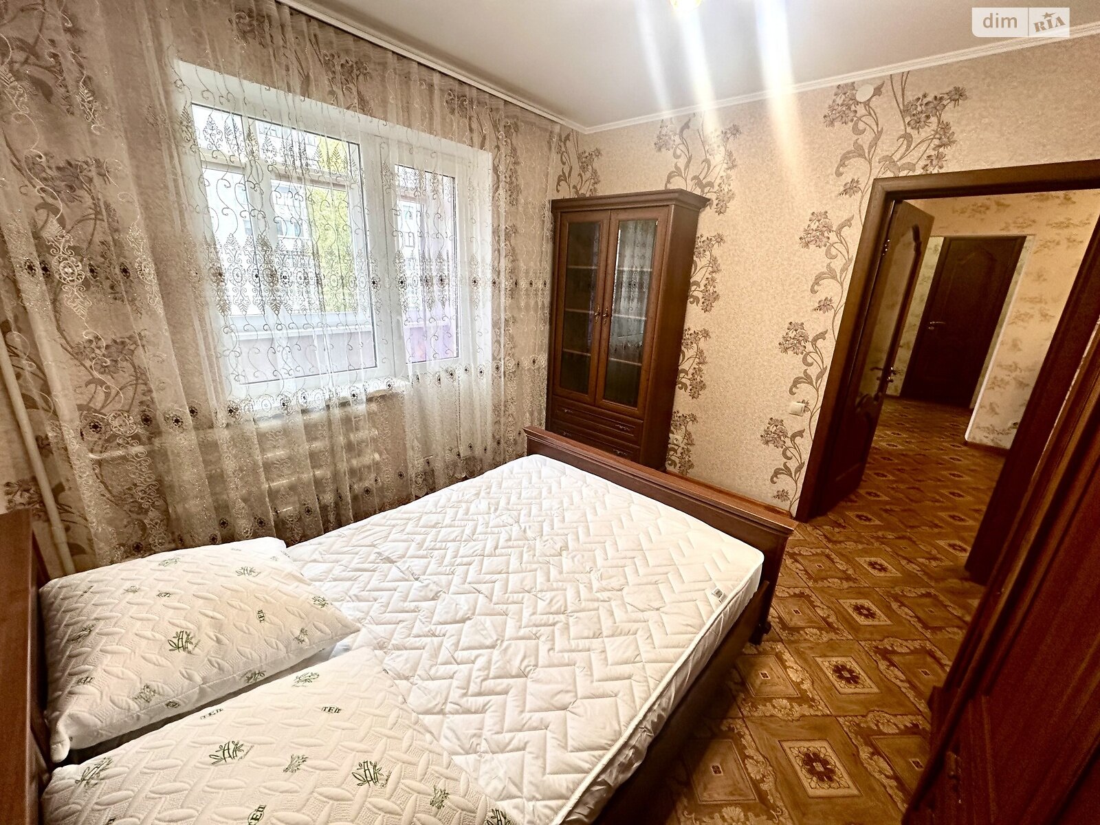 трикімнатна квартира в Миколаєві, район Північний, на вул. Архітектора Старова в довготривалу оренду помісячно фото 1