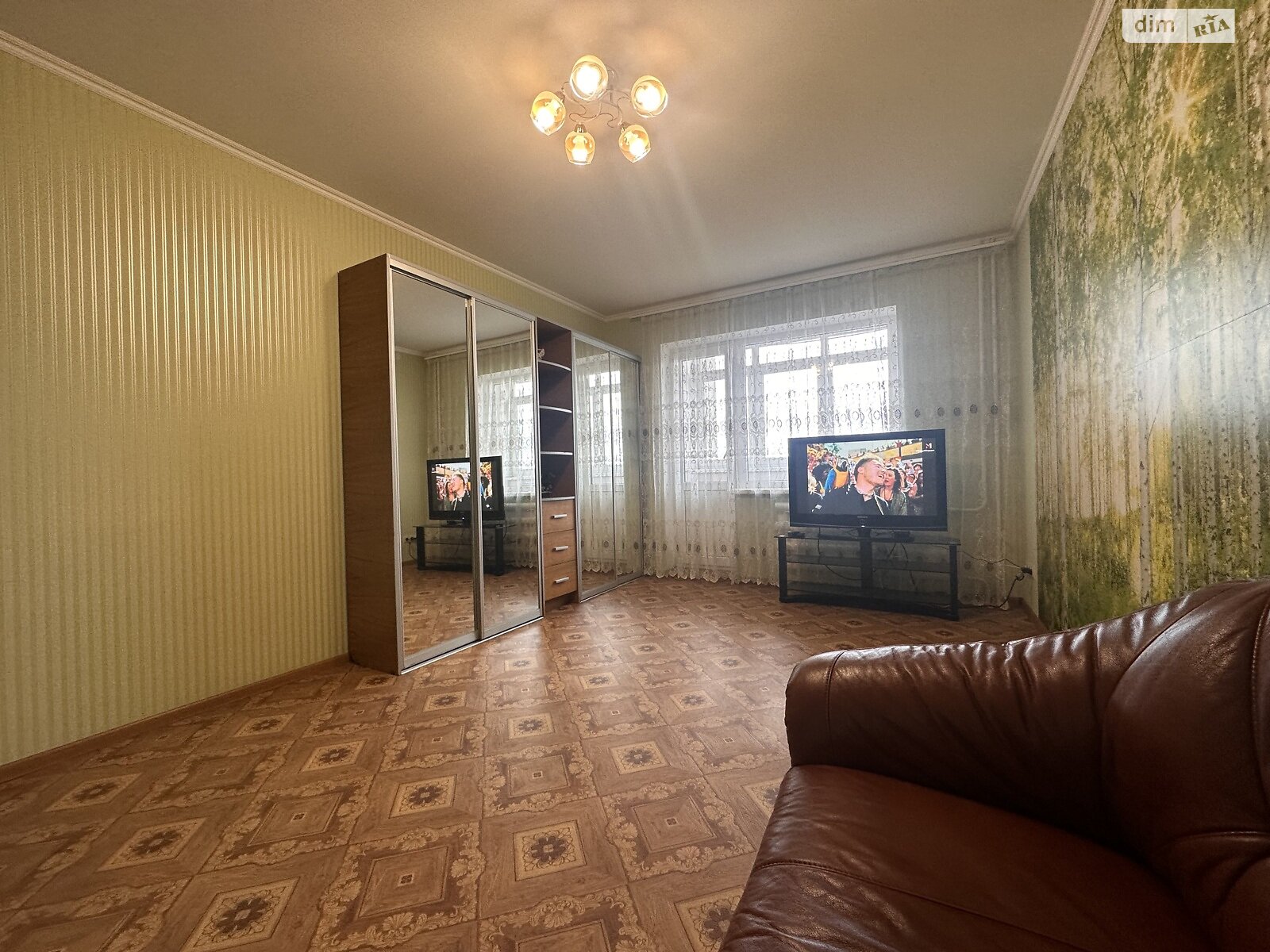 трикімнатна квартира в Миколаєві, район Північний, на вул. Архітектора Старова в довготривалу оренду помісячно фото 1