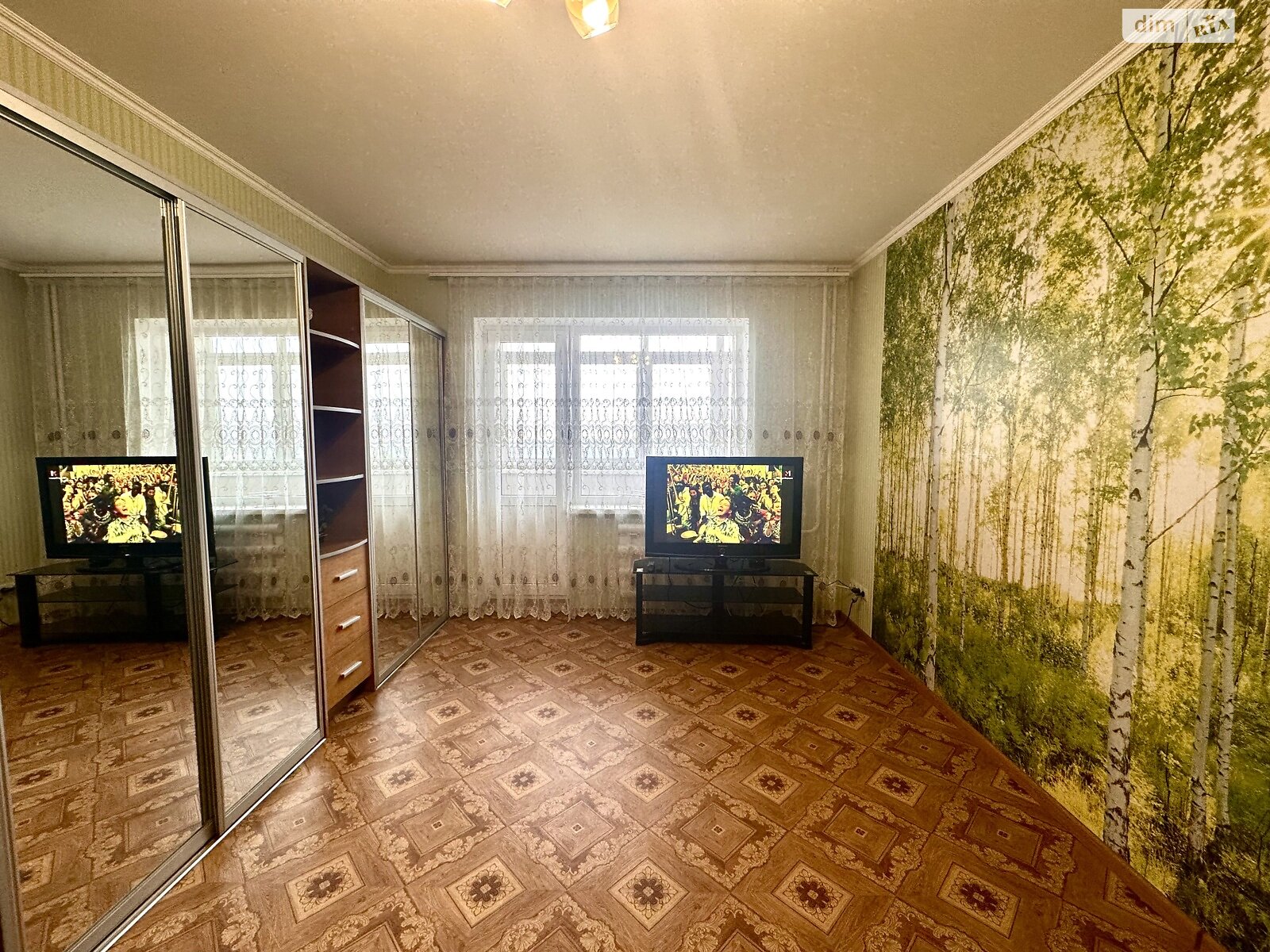 трикімнатна квартира в Миколаєві, район Північний, на вул. Архітектора Старова в довготривалу оренду помісячно фото 1