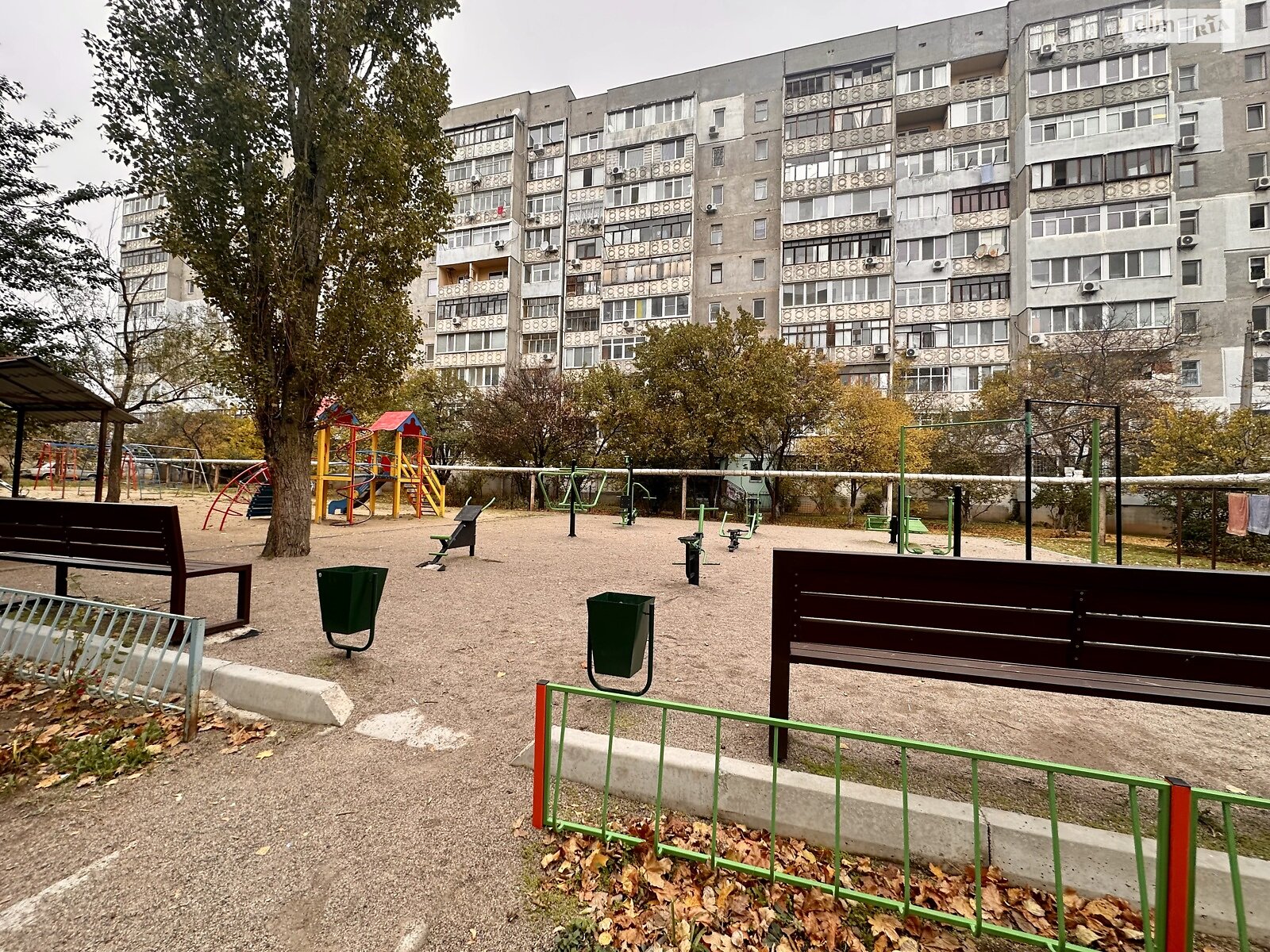 трикімнатна квартира в Миколаєві, район Північний, на вул. Архітектора Старова в довготривалу оренду помісячно фото 1