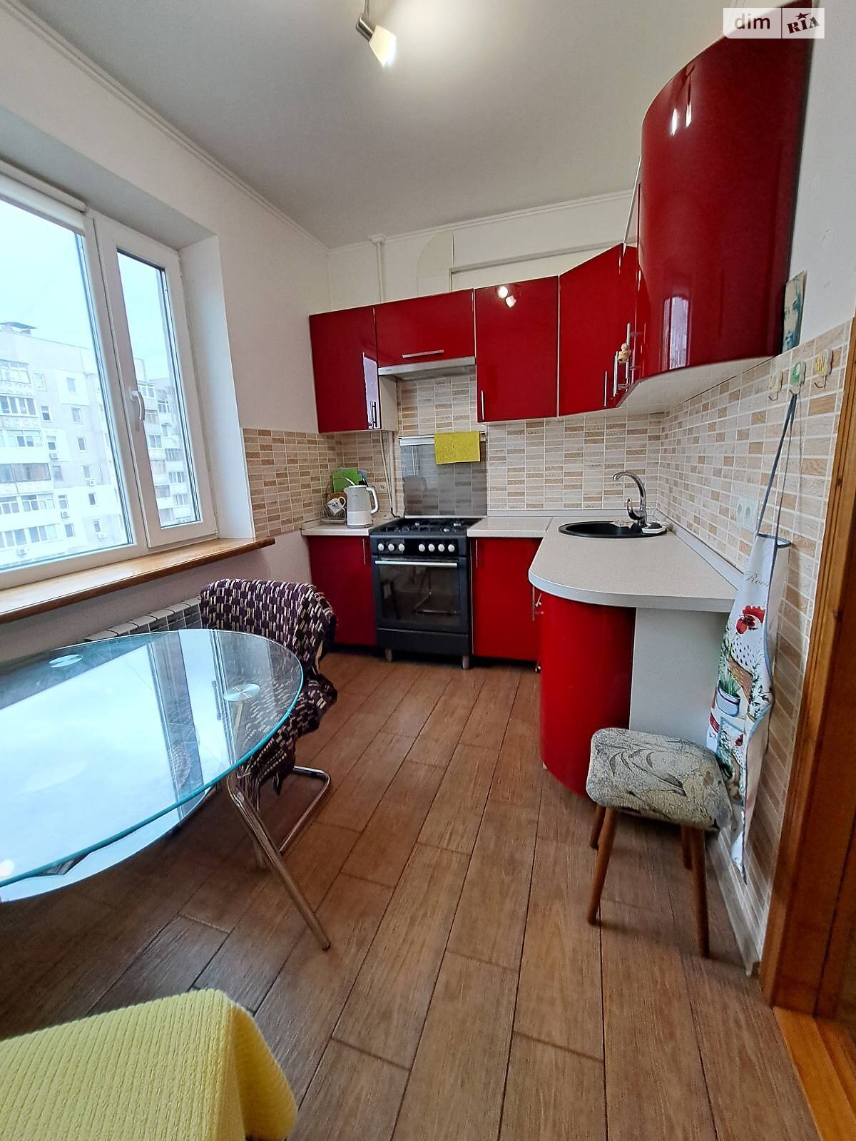 трикімнатна квартира в Миколаєві, район Північний, на вул. Архітектора Старова в довготривалу оренду помісячно фото 1