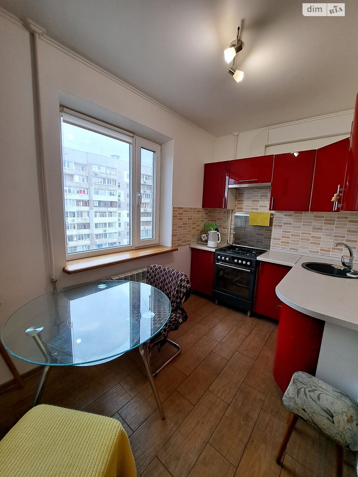 трикімнатна квартира в Миколаєві, район Північний, на вул. Архітектора Старова в довготривалу оренду помісячно фото 1