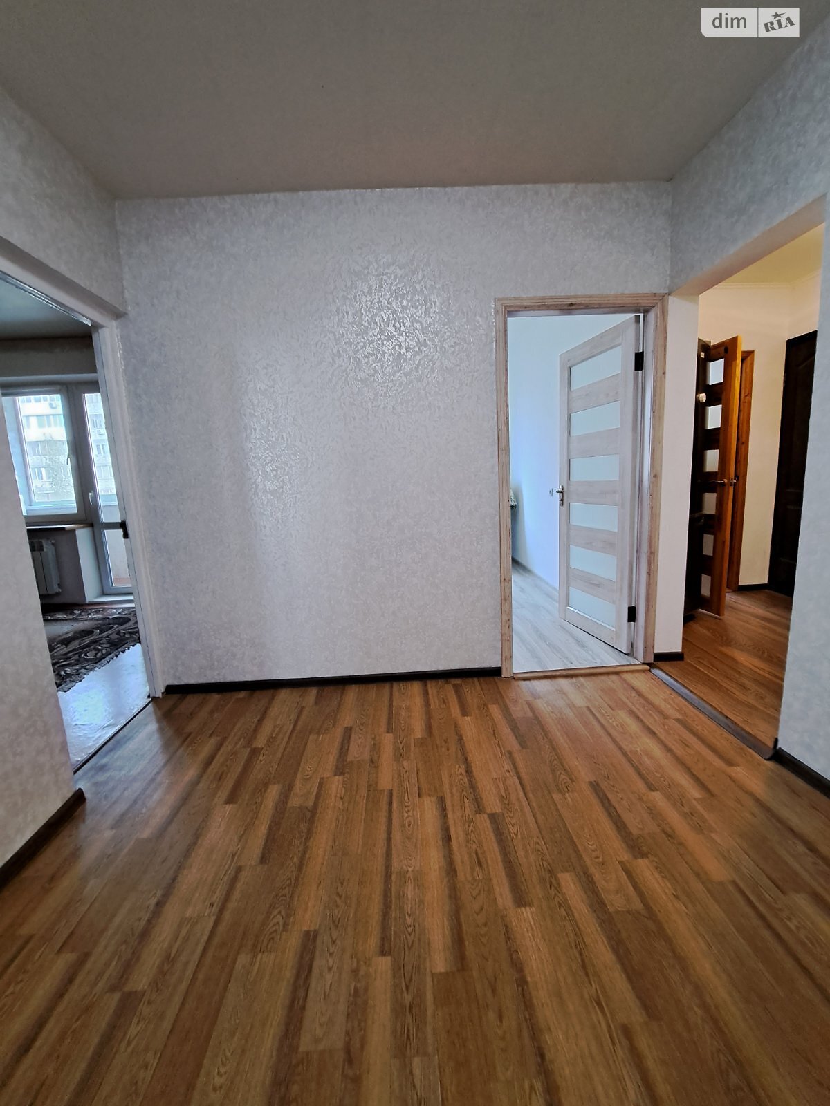 трикімнатна квартира в Миколаєві, район Північний, на вул. Архітектора Старова в довготривалу оренду помісячно фото 1