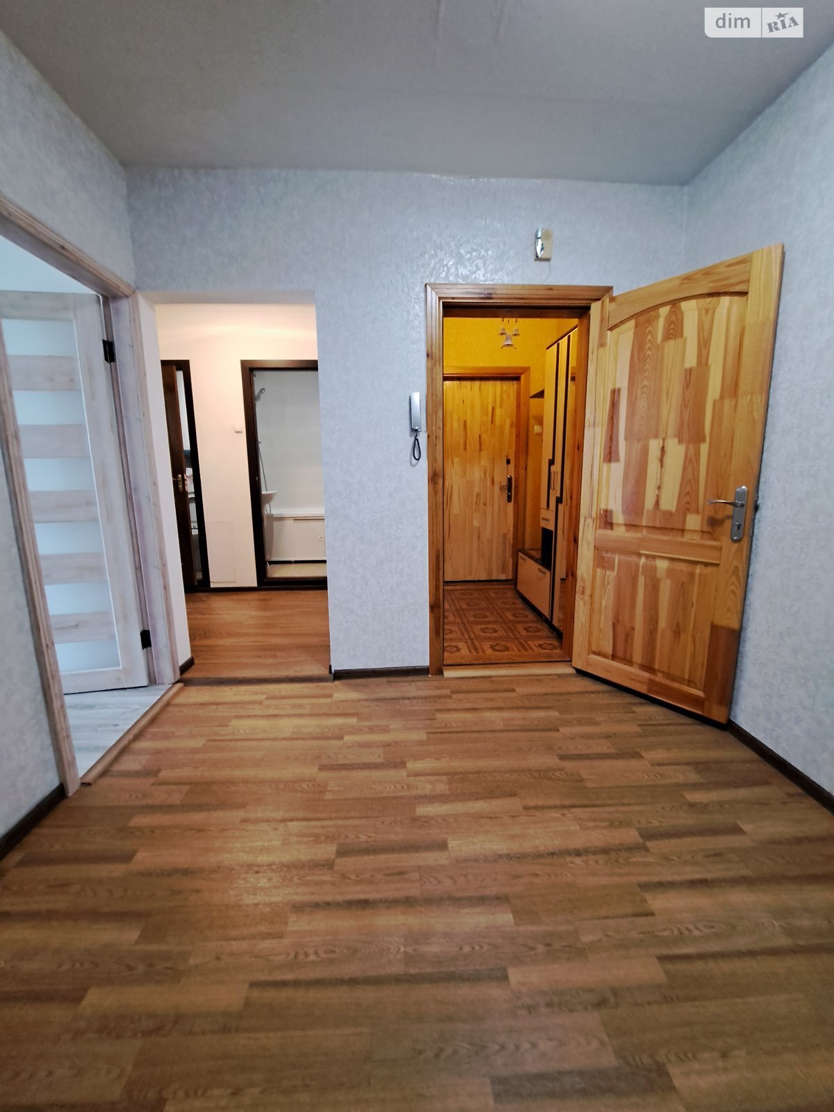 трикімнатна квартира в Миколаєві, район Північний, на вул. Архітектора Старова в довготривалу оренду помісячно фото 1