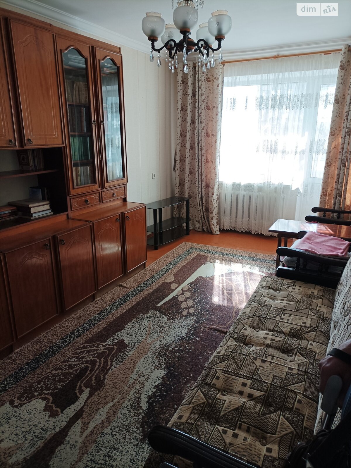 трехкомнатная квартира с мебелью в Николаеве, район Соляные, на просп. Героев Украины 12 в аренду на долгий срок помесячно фото 1