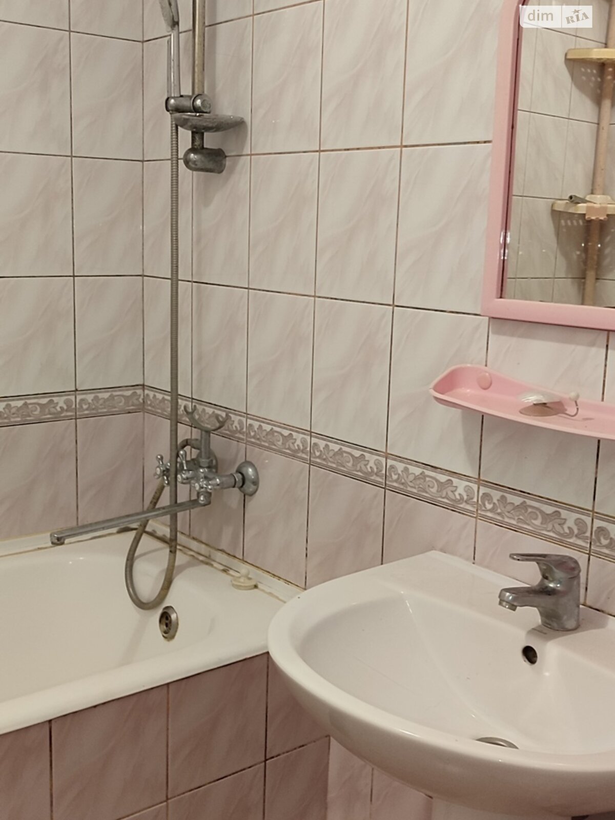 трикімнатна квартира в Миколаєві, район Соляні, на просп. Героїв України в довготривалу оренду помісячно фото 1 трикімнатна квартира в Миколаєві, район Соляні, на просп. Героїв України в довготривалу оренду помісячно фото 1