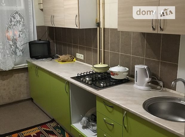 трехкомнатная квартира с мебелью в Николаеве, район Соляные, в аренду на долгий срок помесячно фото 1 трехкомнатная квартира с мебелью в Николаеве, район Соляные, в аренду на долгий срок помесячно фото 1