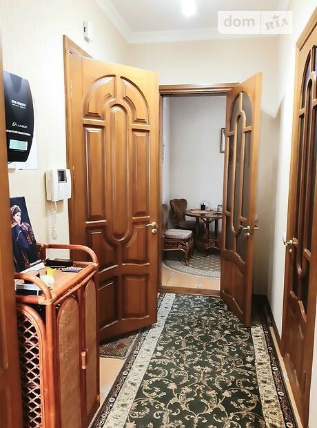 трехкомнатная квартира в Николаеве, район Сухой фонтан, на ул. Никольская в аренду на долгий срок помесячно фото 1 трехкомнатная квартира в Николаеве, район Сухой фонтан, на ул. Никольская в аренду на долгий срок помесячно фото 1