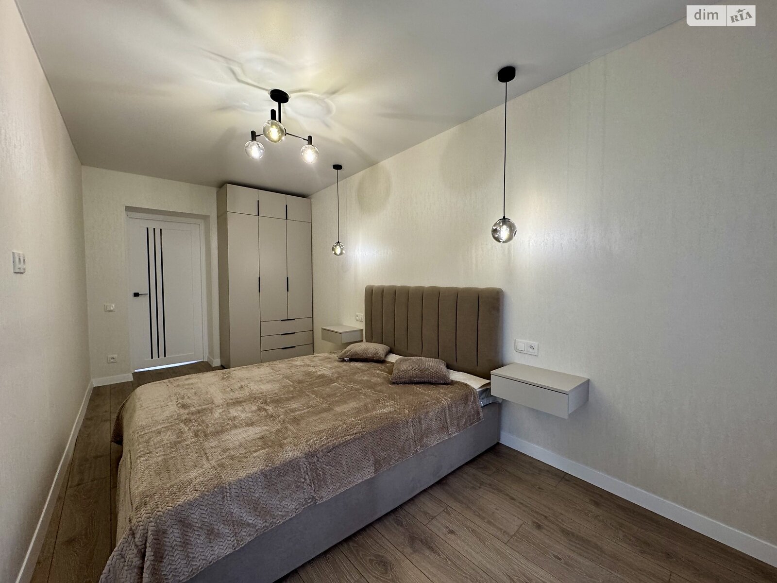 двухкомнатная квартира в Николаеве, район Сухой фонтан, на ул. Рабочая в аренду на долгий срок помесячно фото 1 двухкомнатная квартира в Николаеве, район Сухой фонтан, на ул. Рабочая в аренду на долгий срок помесячно фото 1