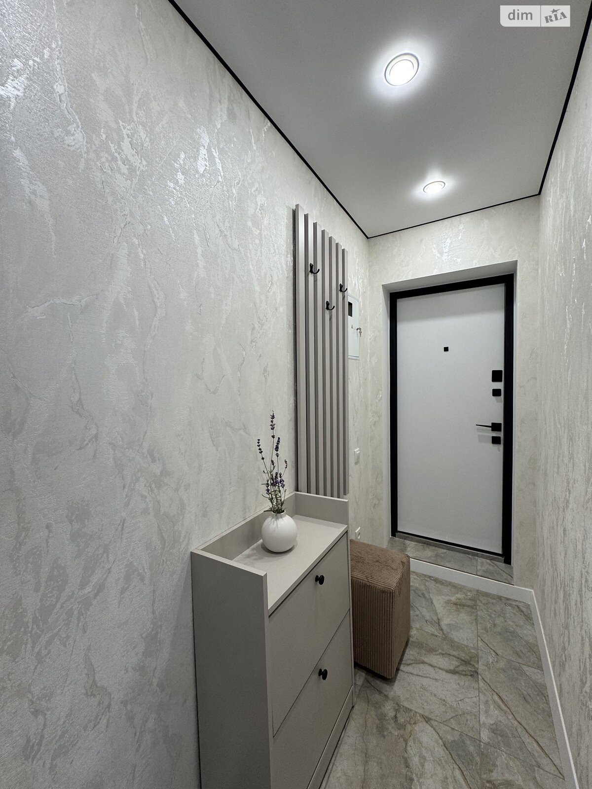 двухкомнатная квартира в Николаеве, район Сухой фонтан, на ул. Рабочая в аренду на долгий срок помесячно фото 1 двухкомнатная квартира в Николаеве, район Сухой фонтан, на ул. Рабочая в аренду на долгий срок помесячно фото 1