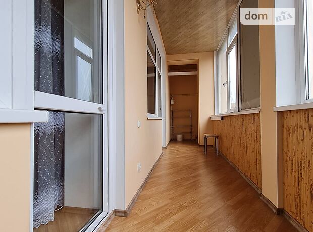 трехкомнатная квартира с мебелью в Николаеве, район Центр, на ул. Чкалова (Центр) в аренду на долгий срок помесячно фото 1