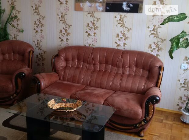 трехкомнатная квартира с мебелью в Николаеве, район Центр, на пер. Чкалова в аренду на долгий срок помесячно фото 1