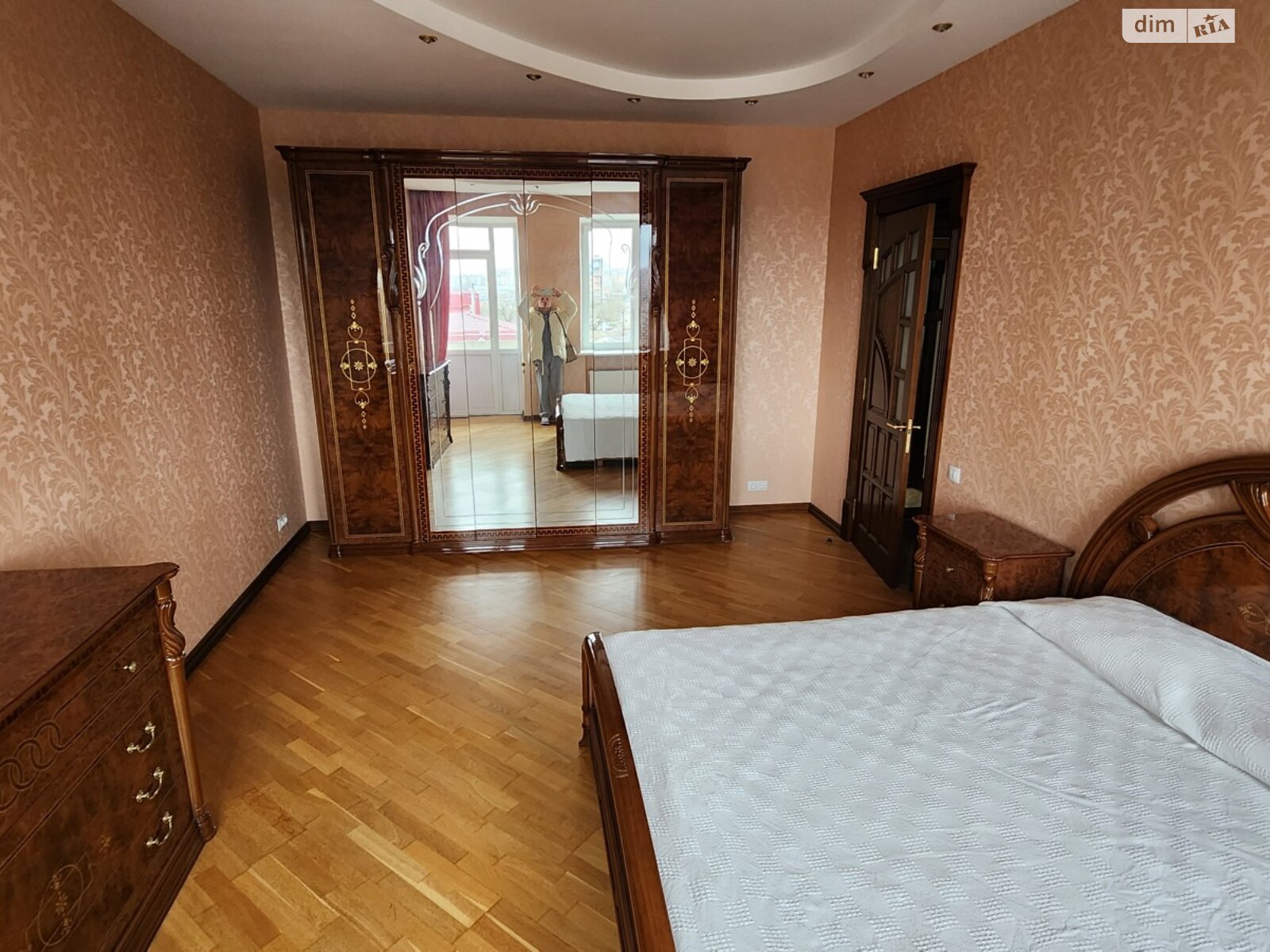 трехкомнатная квартира в Николаеве, район Центр, на ул. Мариупольская 57 в аренду на долгий срок помесячно фото 1