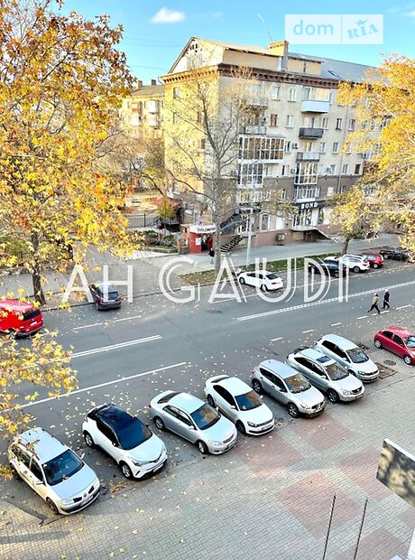 трикімнатна квартира в Миколаєві, район Центр, на вул. Соборна в довготривалу оренду помісячно фото 1 трикімнатна квартира в Миколаєві, район Центр, на вул. Соборна в довготривалу оренду помісячно фото 1