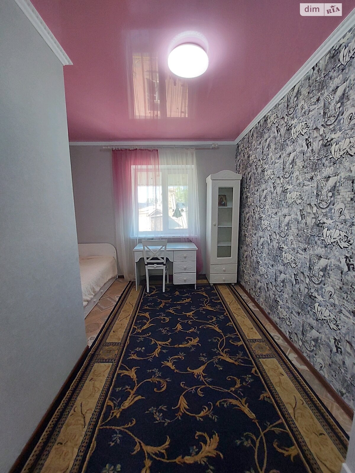 чотирикімнатна квартира з меблями в Миколаєві, район Центр, на Сінна в довготривалу оренду помісячно фото 1 чотирикімнатна квартира з меблями в Миколаєві, район Центр, на Сінна в довготривалу оренду помісячно фото 1