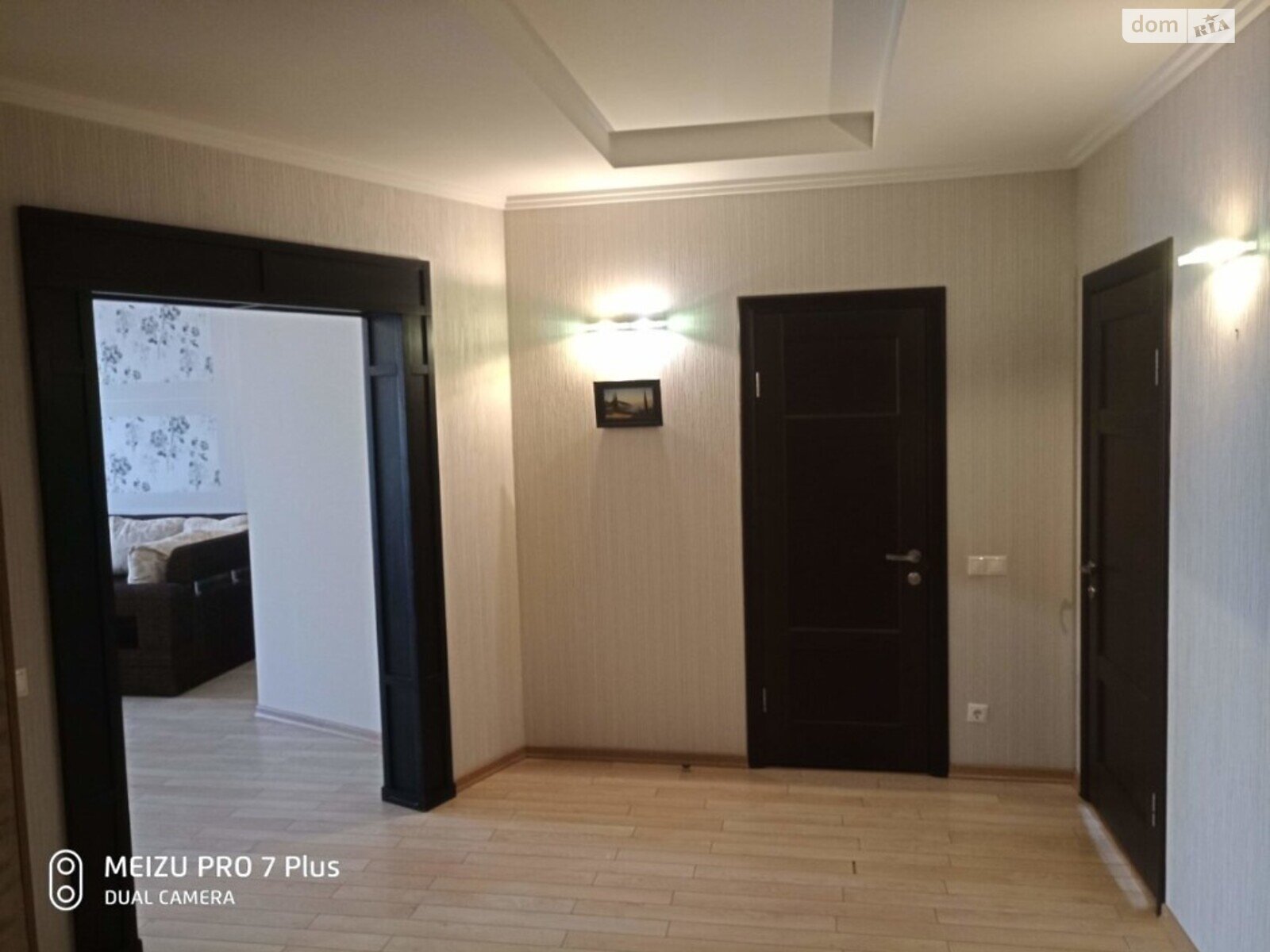 трехкомнатная квартира с мебелью в Николаеве, район Центральный, на ул. Адмиральская 33А в аренду на долгий срок помесячно фото 1