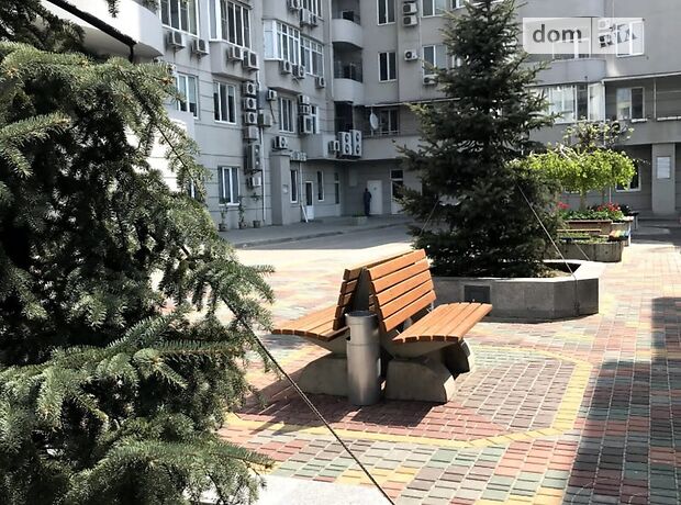 трехкомнатная квартира с мебелью в Николаеве, район Центральный, на ул. Адмиральская в аренду на долгий срок помесячно фото 1 трехкомнатная квартира с мебелью в Николаеве, район Центральный, на ул. Адмиральская в аренду на долгий срок помесячно фото 1
