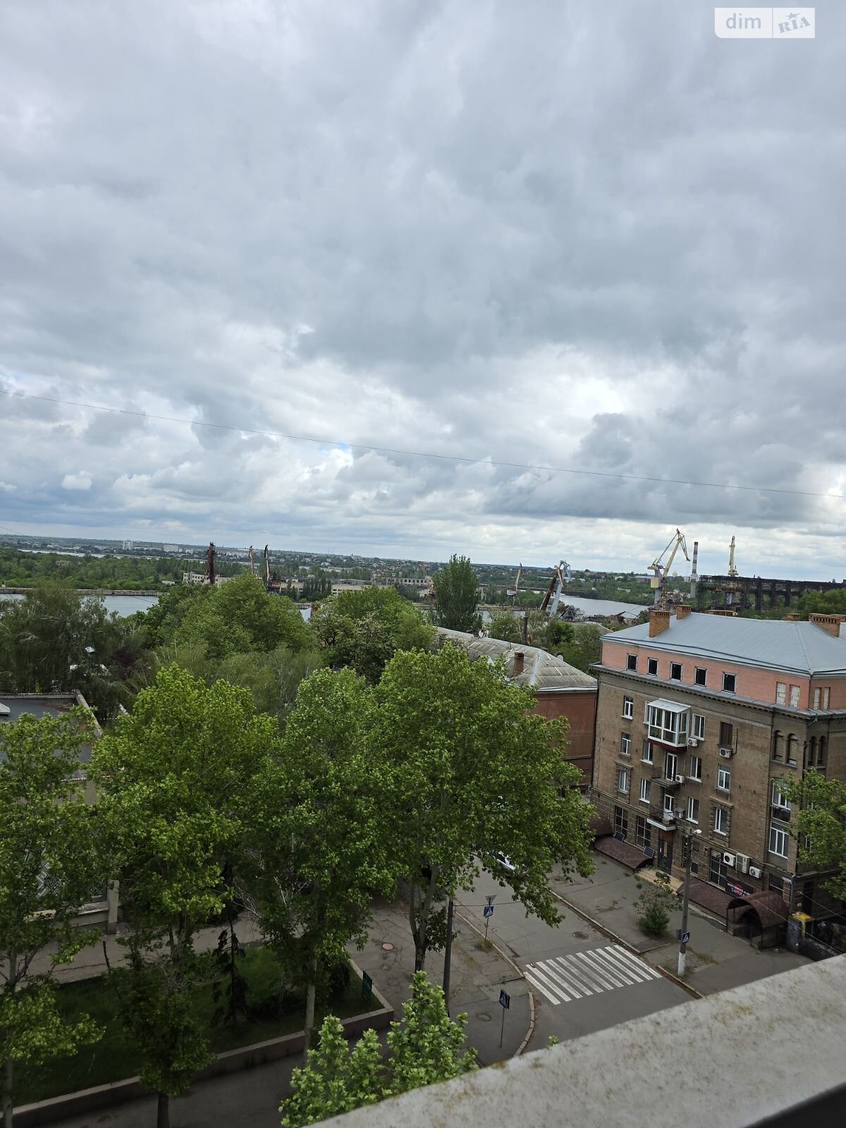 трехкомнатная квартира в Николаеве, район Центральный, на ул. Адмиральская 31Б в аренду на долгий срок помесячно фото 1 трехкомнатная квартира в Николаеве, район Центральный, на ул. Адмиральская 31Б в аренду на долгий срок помесячно фото 1
