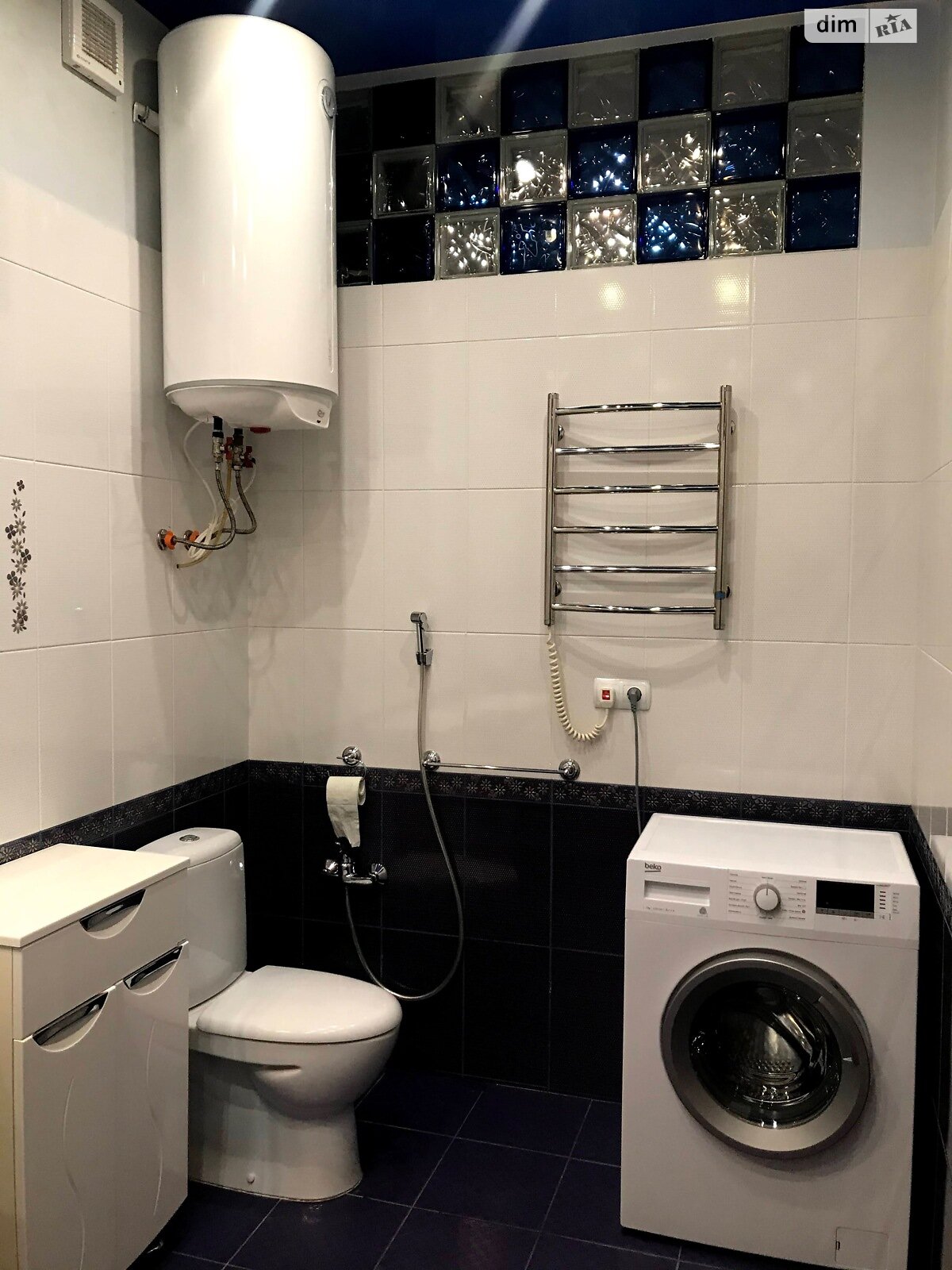 трехкомнатная квартира в Николаеве, район Центральный, на ул. Адмиральская 31Б, кв. 26 в аренду на долгий срок помесячно фото 1 трехкомнатная квартира в Николаеве, район Центральный, на ул. Адмиральская 31Б, кв. 26 в аренду на долгий срок помесячно фото 1