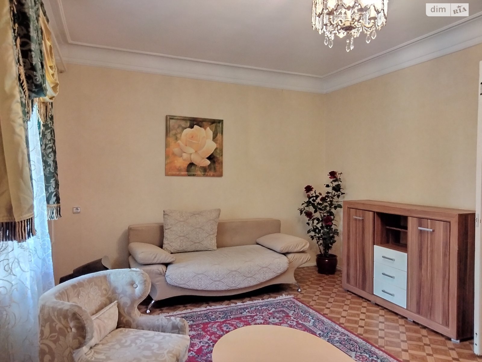 трикімнатна квартира в Миколаєві, район Центральний, на вул. Інженерна в довготривалу оренду помісячно фото 1 трикімнатна квартира в Миколаєві, район Центральний, на вул. Інженерна в довготривалу оренду помісячно фото 1