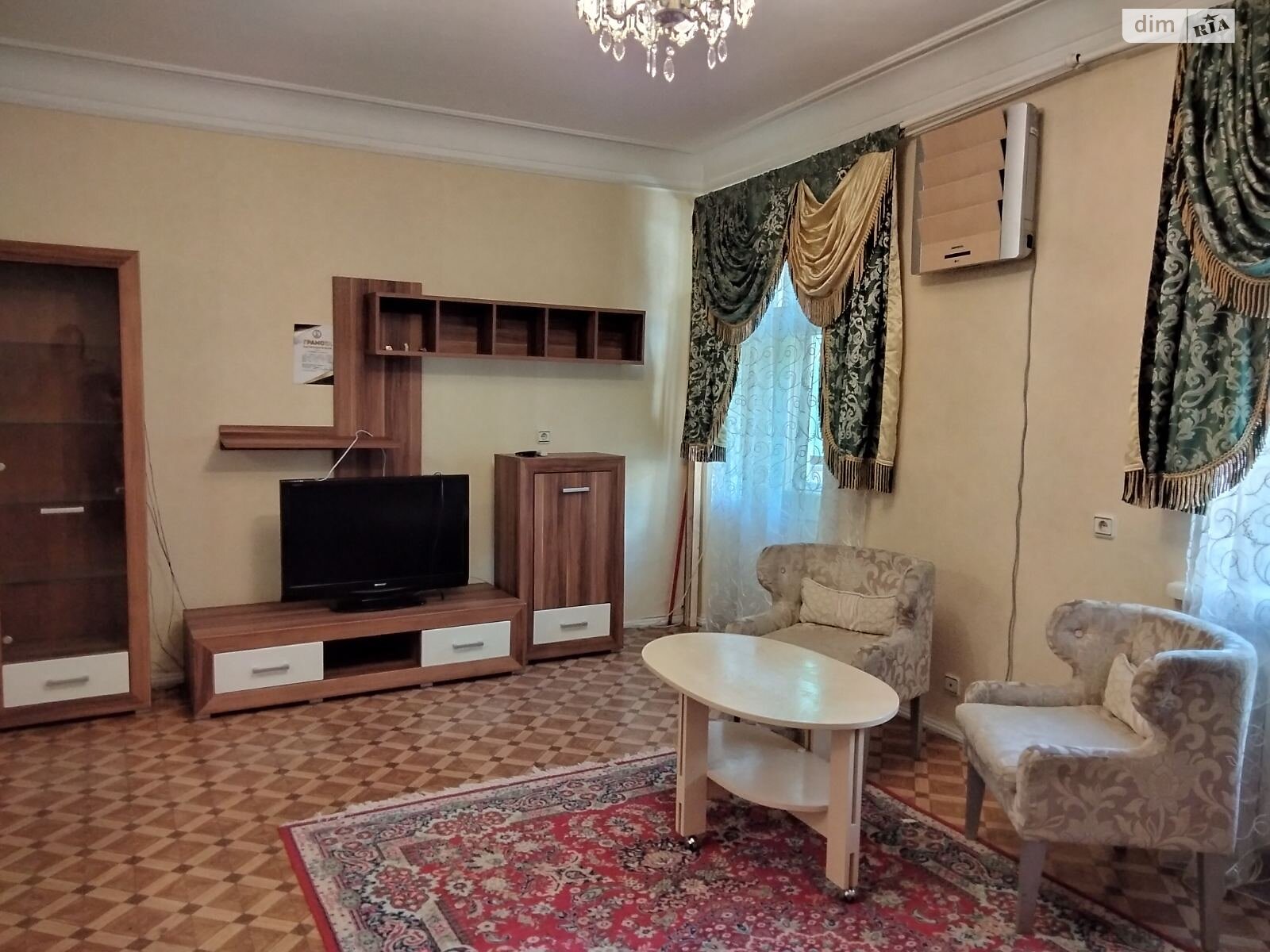 трикімнатна квартира в Миколаєві, район Центральний, на вул. Інженерна в довготривалу оренду помісячно фото 1 трикімнатна квартира в Миколаєві, район Центральний, на вул. Інженерна в довготривалу оренду помісячно фото 1