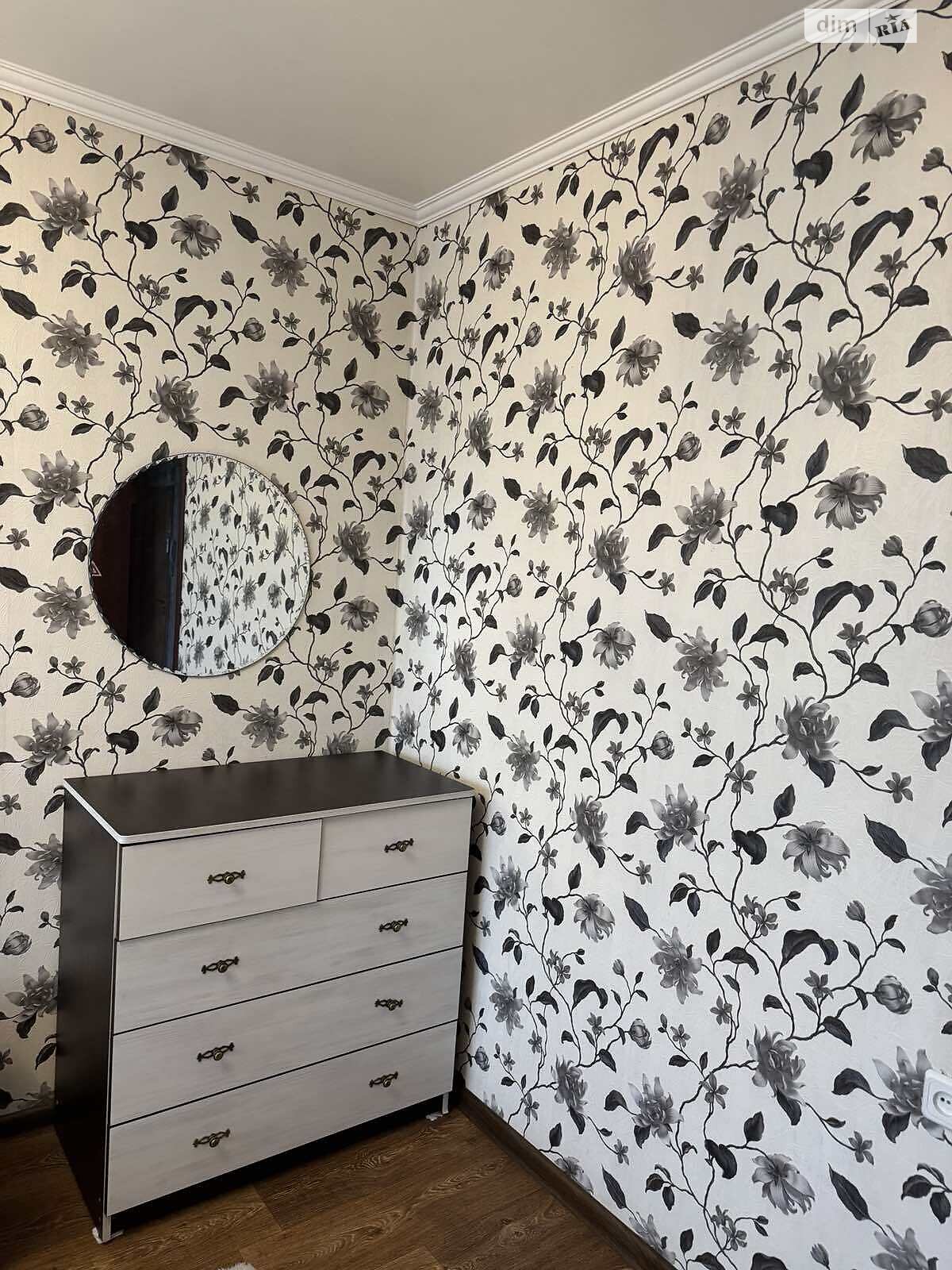 трикімнатна квартира в Миколаєві, район Центральний, на вул. Колодязна 3, кв. 3 в довготривалу оренду помісячно фото 1