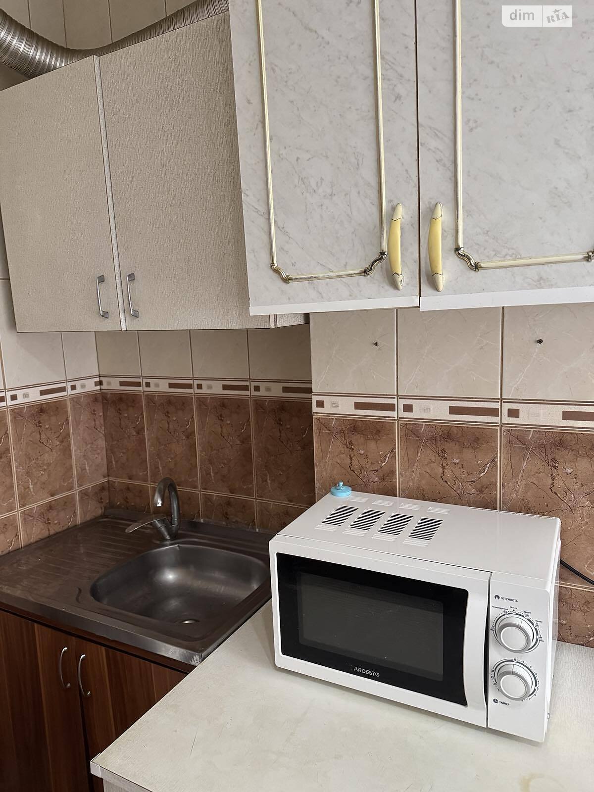 трикімнатна квартира в Миколаєві, район Центральний, на вул. Колодязна 3, кв. 3 в довготривалу оренду помісячно фото 1