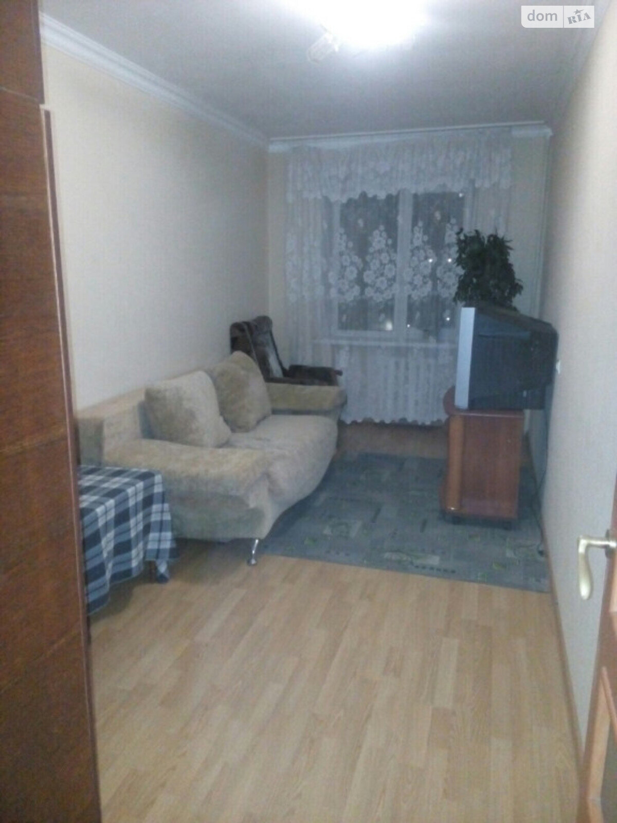трехкомнатная квартира с мебелью в Николаеве, район Центральный, на 3-я ул. Слободская 56 в аренду на долгий срок помесячно фото 1